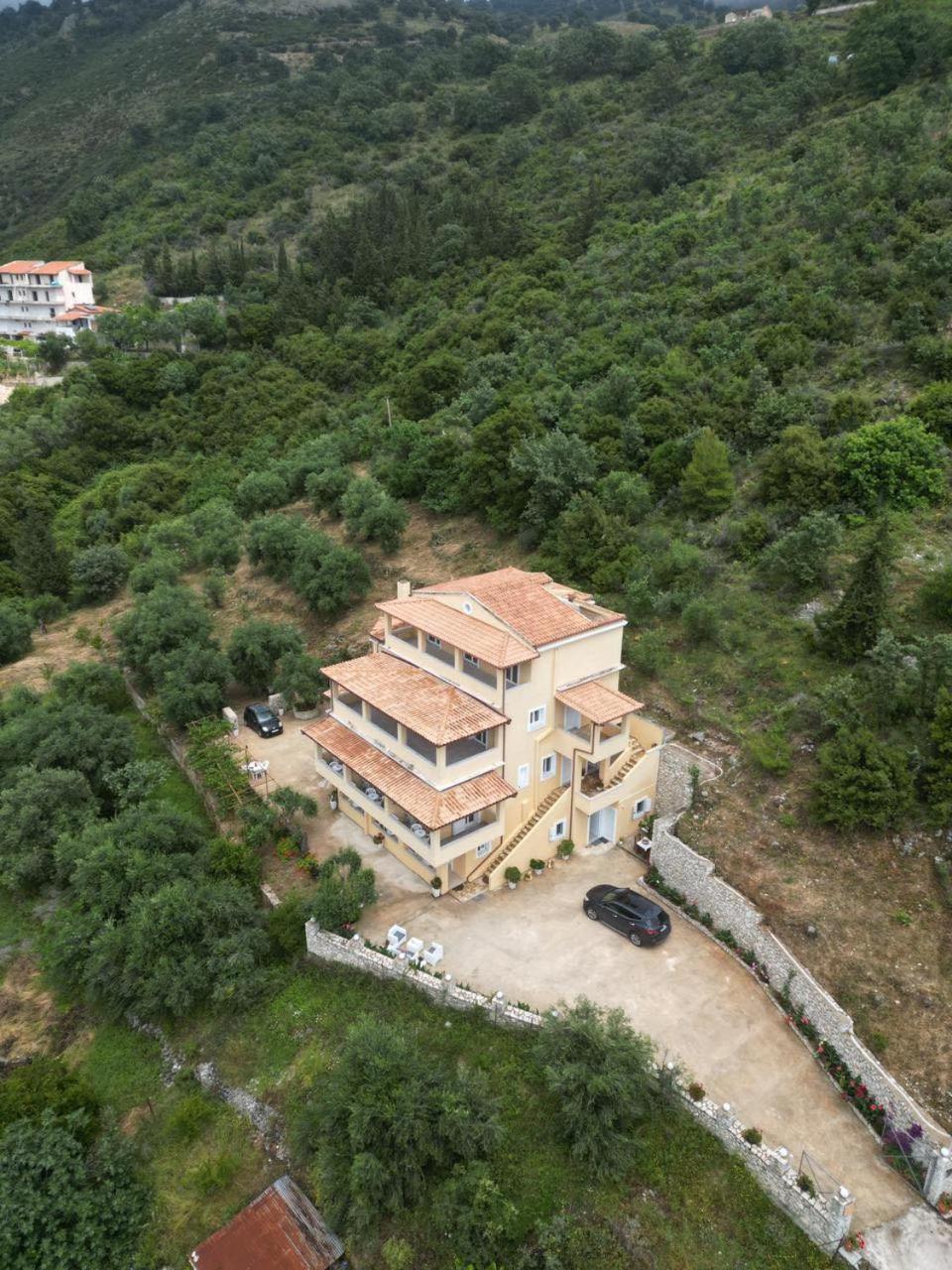Nefeli'S Apartment Химара Экстерьер фото